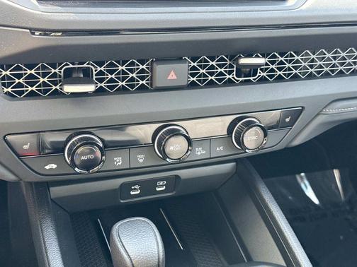 Solar Silver Metallic 2026 Honda Accord SE