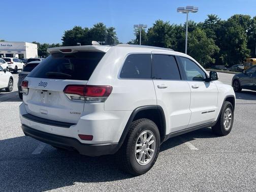 2020 Jeep Grand Cherokee Laredo