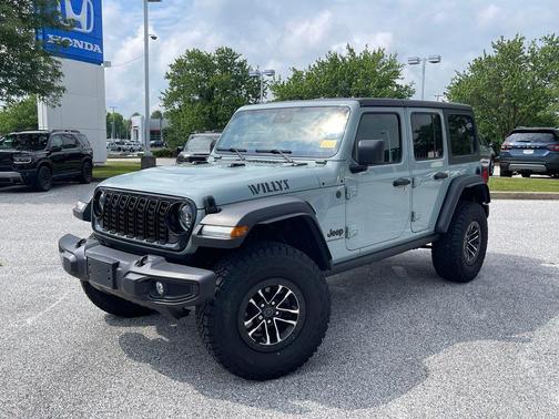 Earl Clearcoat 2024 Jeep Wrangler Sport