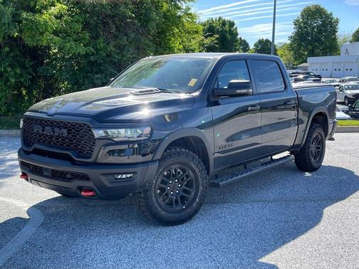 Diamond Black Crystal Pearlcoat 2026 RAM 1500 Rebel