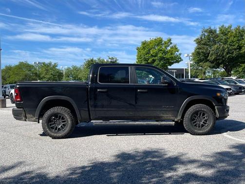 Diamond Black Crystal Pearlcoat 2026 RAM 1500 Rebel