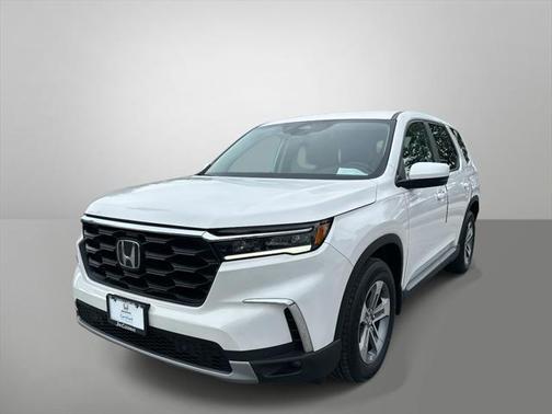 2023 Honda Pilot AWD EX-L 8 Passenger
