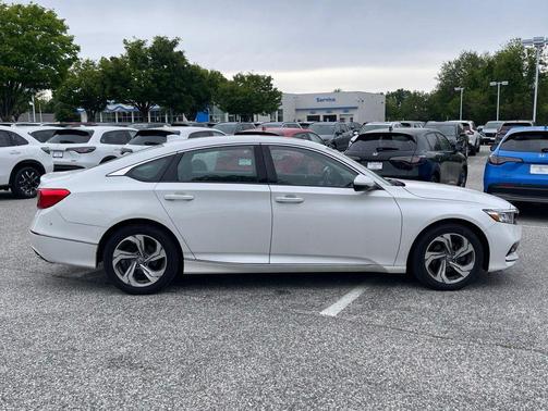 Platinum White Pearl 2020 Honda Accord EX-L 1.5T