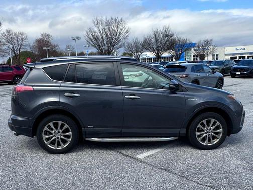 Magnetic Gray Metallic 2018 Toyota RAV4 Hybrid Limited