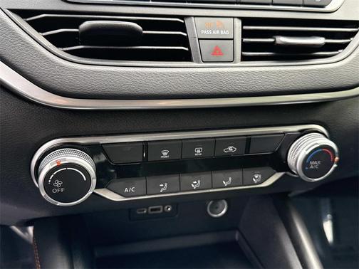 2022 Nissan Altima SR FWD