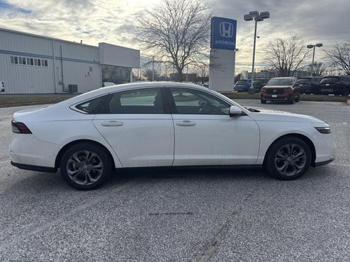 2024 Honda Accord EX 1.5T