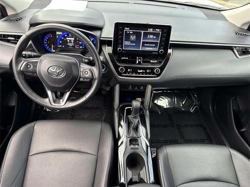 2022 Toyota Corolla Cross XLE