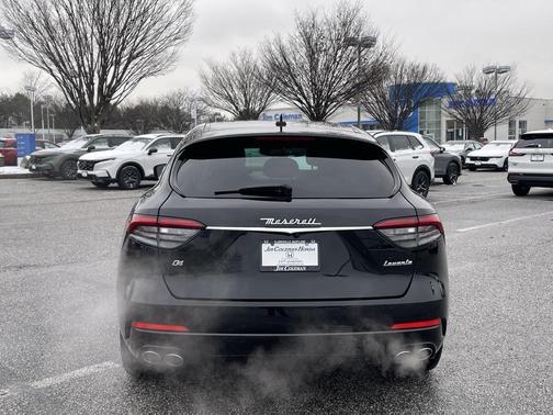 2021 Maserati Levante Base