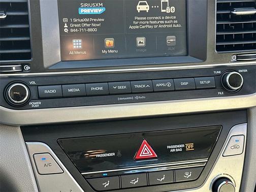 2017 Hyundai ELANTRA SE