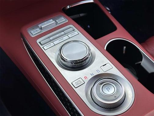 2025 Genesis GV70 3.5T AWD Sport