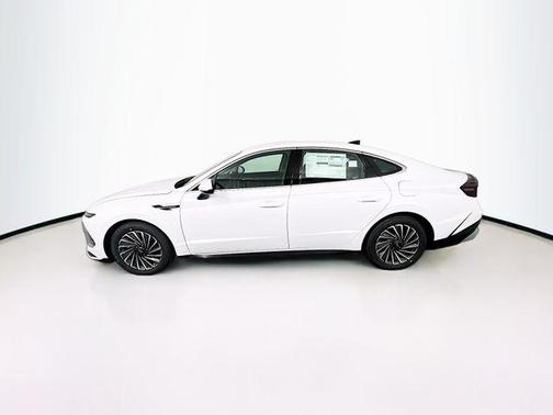 2025 Hyundai SONATA Hybrid SE