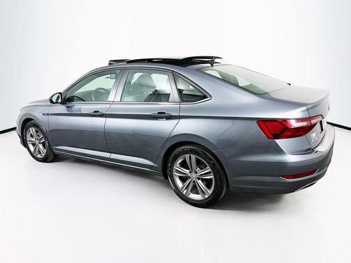 2021 Volkswagen Jetta 1.4T R-Line