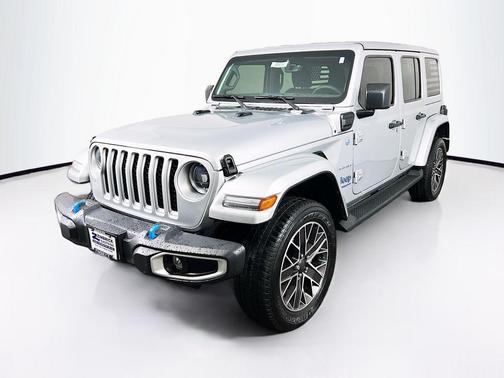 Silver Zynith Clearcoat 2023 Jeep Wrangler 4xe Sahara