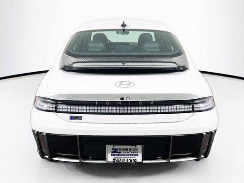 2025 Hyundai IONIQ 6 SE