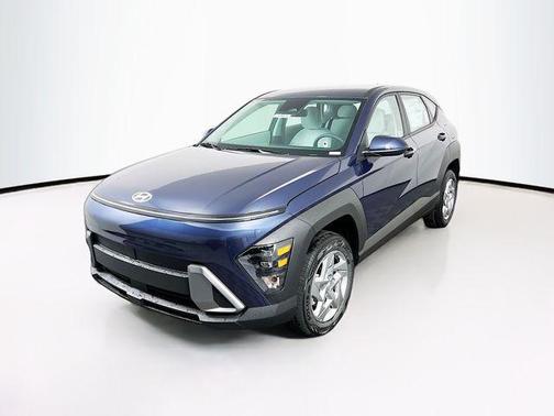 2025 Hyundai KONA SE