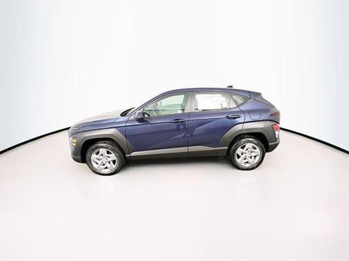 2025 Hyundai KONA SE