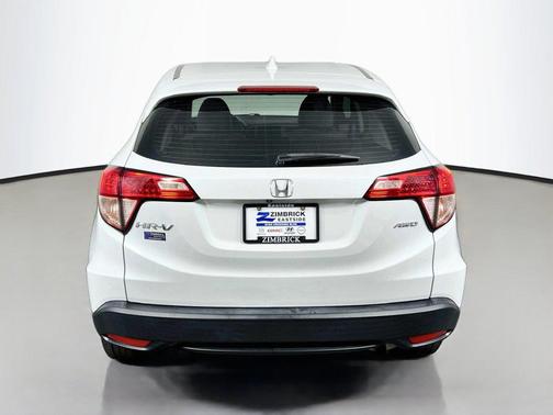 White Orchid Pearl 2018 Honda HR-V LX
