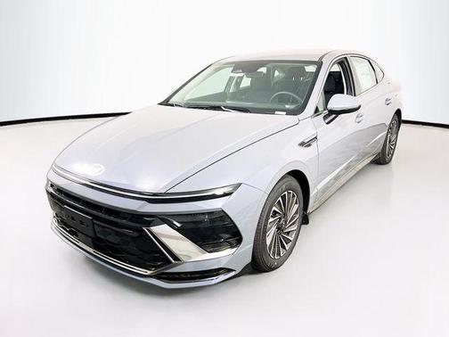 2025 Hyundai SONATA Hybrid SE
