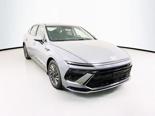 2025 Hyundai SONATA Hybrid SE