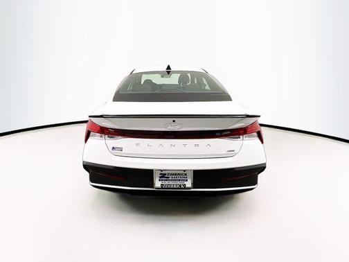 2025 Hyundai ELANTRA Sport