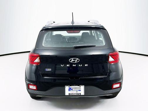 Onyx Black 2026 Hyundai VENUE SEL