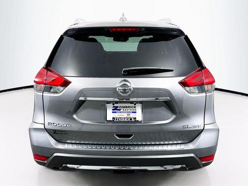 Gun Metallic 2018 Nissan Rogue SL