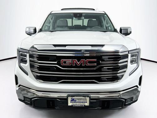 Summit White 2023 GMC Sierra 1500 SLT