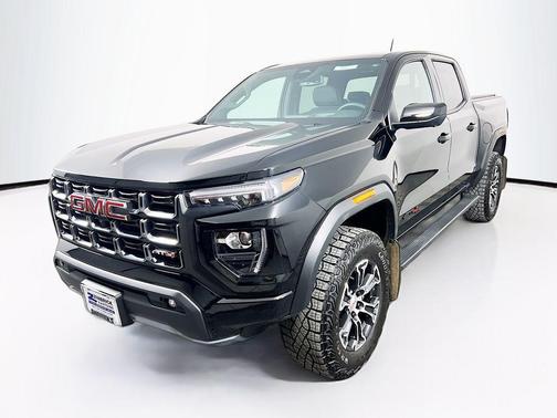 Onyx Black 2023 GMC Canyon AT4