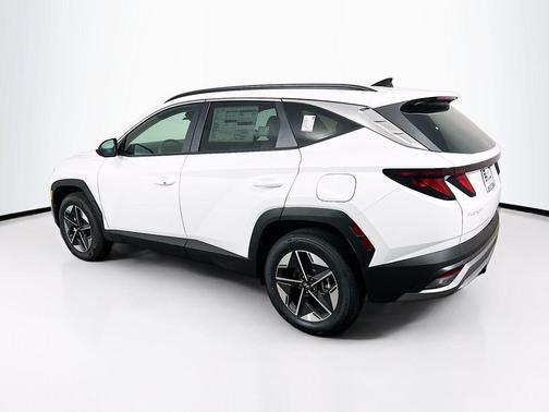 Creamy White Pearl 2026 Hyundai TUCSON Hybrid SEL