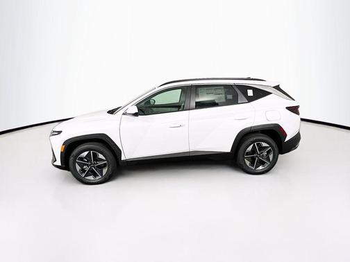 Creamy White Pearl 2026 Hyundai TUCSON Hybrid SEL