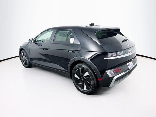 Abyss Black 2026 Hyundai IONIQ 5 SE