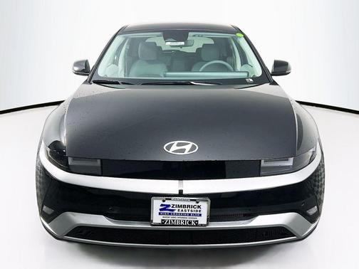 Abyss Black 2026 Hyundai IONIQ 5 SE