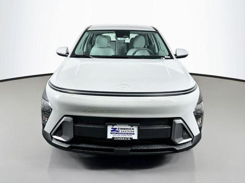 C5g 2027 Hyundai KONA SE