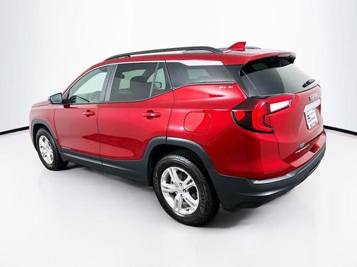 Cayenne Red Tintcoat 2022 GMC Terrain SLE