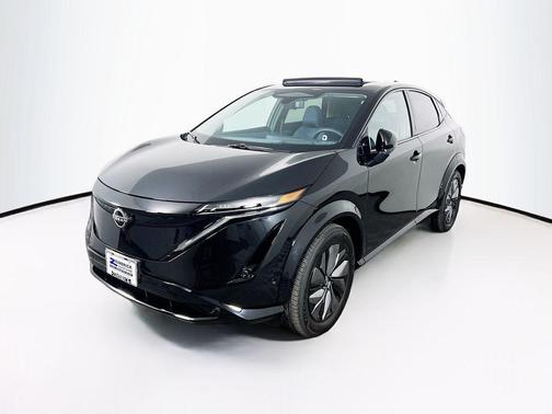 Black Diamond Pearl 2025 Nissan ARIYA PLATINUM+