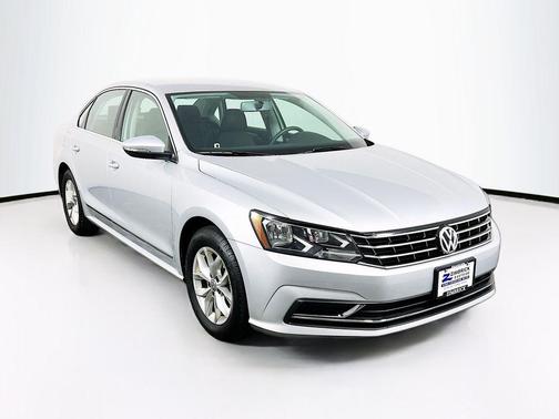 Reflex Silver Metallic 2016 Volkswagen Passat 1.8T S