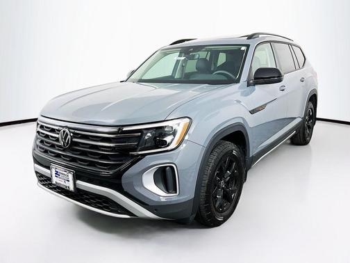2024 Volkswagen Atlas 2.0T SE w/Technology 4MOTION