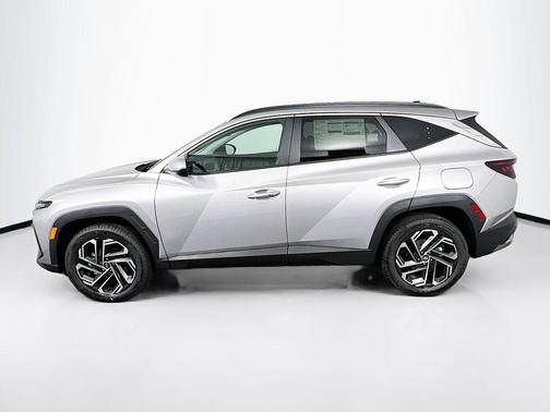 Shimmering Silver 2026 Hyundai TUCSON SEL Plus