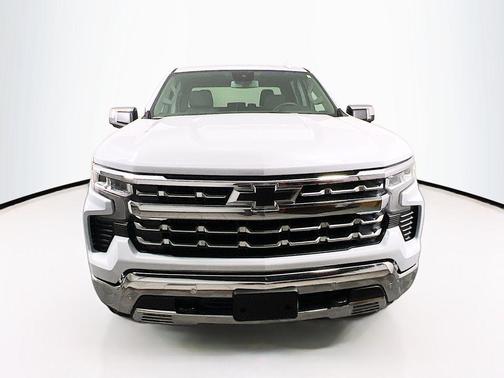 Polar White Tricoat 2026 Chevrolet Silverado 1500 LTZ