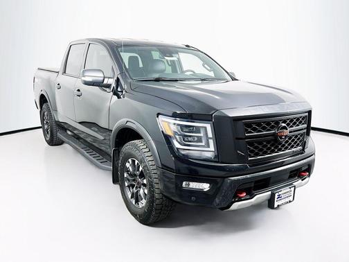 Super Black 2021 Nissan Titan PRO-4X