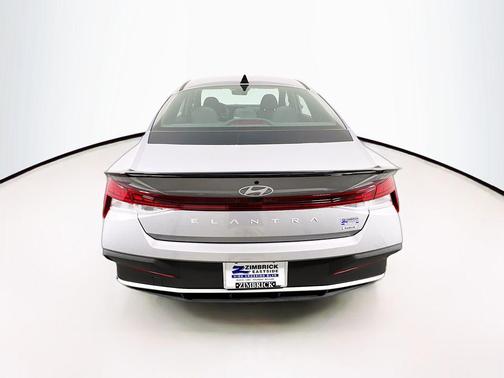 Fluid Metal 2025 Hyundai ELANTRA HEV SEL Sport