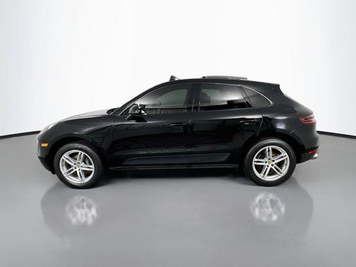Black 2018 Porsche Macan Macan