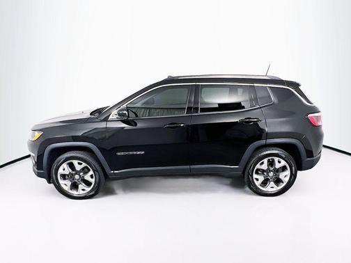 Diamond Black Crystal Pearlcoat 2018 Jeep Compass Limited