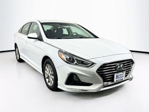 Quartz White Pearl 2019 Hyundai SONATA SE