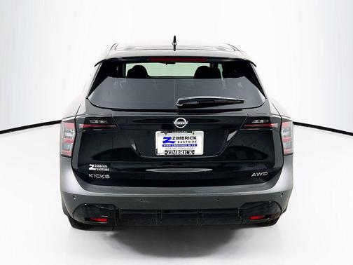 2025 Nissan Kicks SV