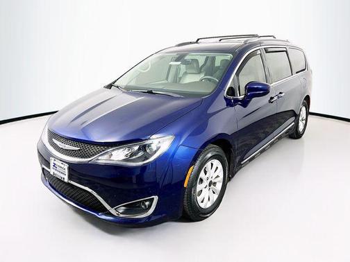 2018 Chrysler Pacifica Touring-L Plus