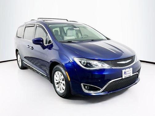 2018 Chrysler Pacifica Touring-L Plus