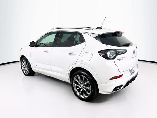 White Frost Tricoat 2024 Buick Encore GX Avenir