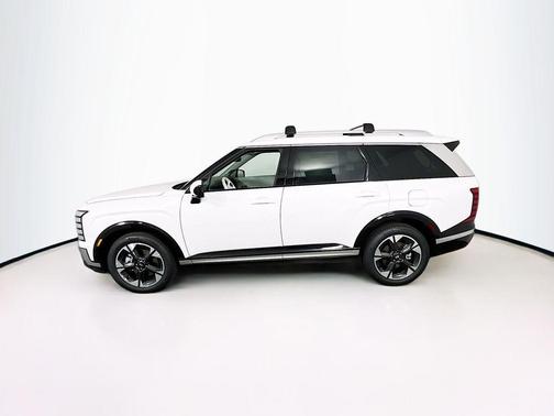 Creamy White Pearl 2026 Hyundai Palisade Hybrid Limited