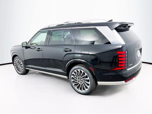 Abyss Black Pearl 2026 Hyundai Palisade Hybrid Calligraphy
